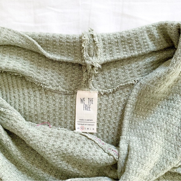 Free People We The Free Green Swing It Thermal Cowl Neck Top XS - Picture 7 of 8